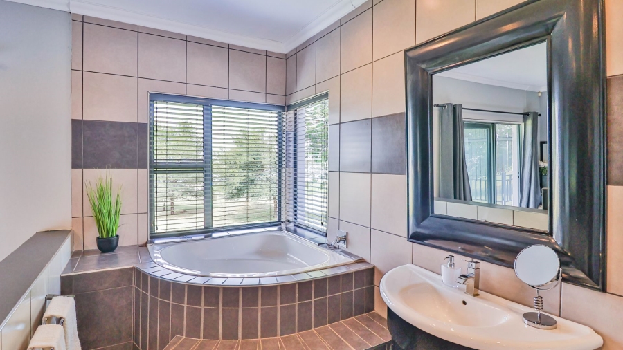 3 Bedroom Property for Sale in Oranjeville Free State